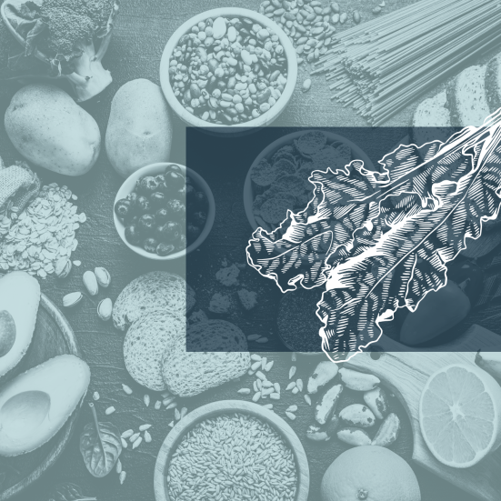 Bord med sunde fødevarer og stregtegning af kålblad